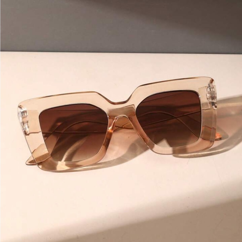Tan Champagne Golden Brown Oversized Chunky Geometric Cat Eye Square Sunglasses